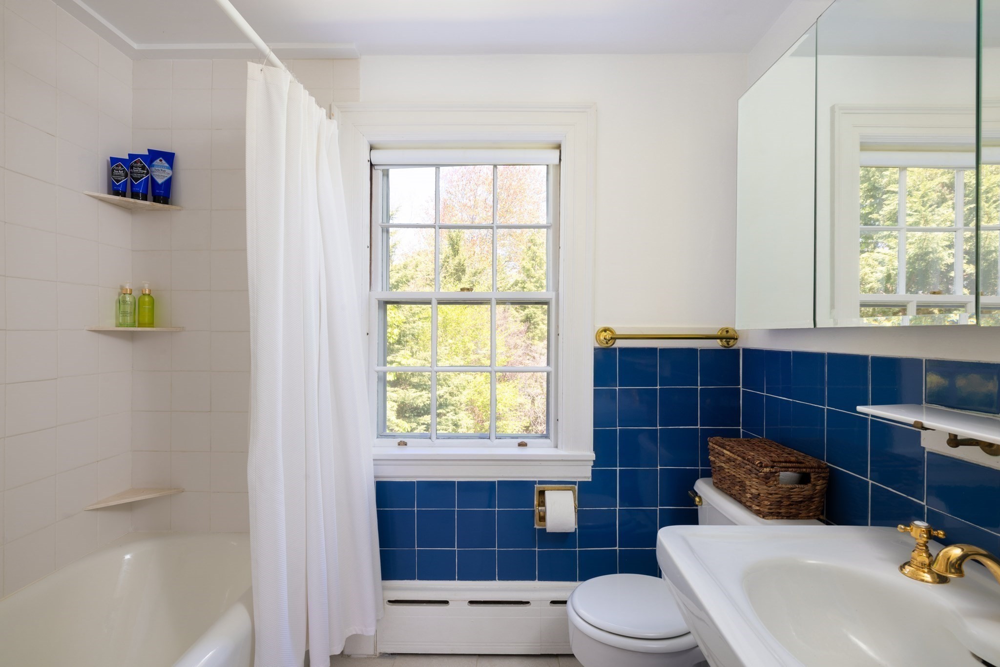 401 Heath Street Property Photo 15