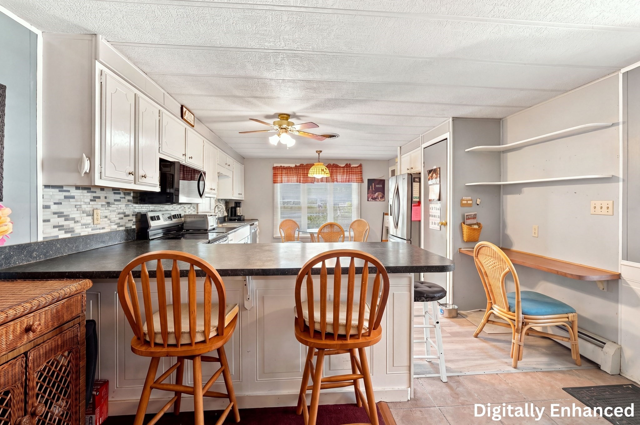 60 Longboat Dr Property Photo 1