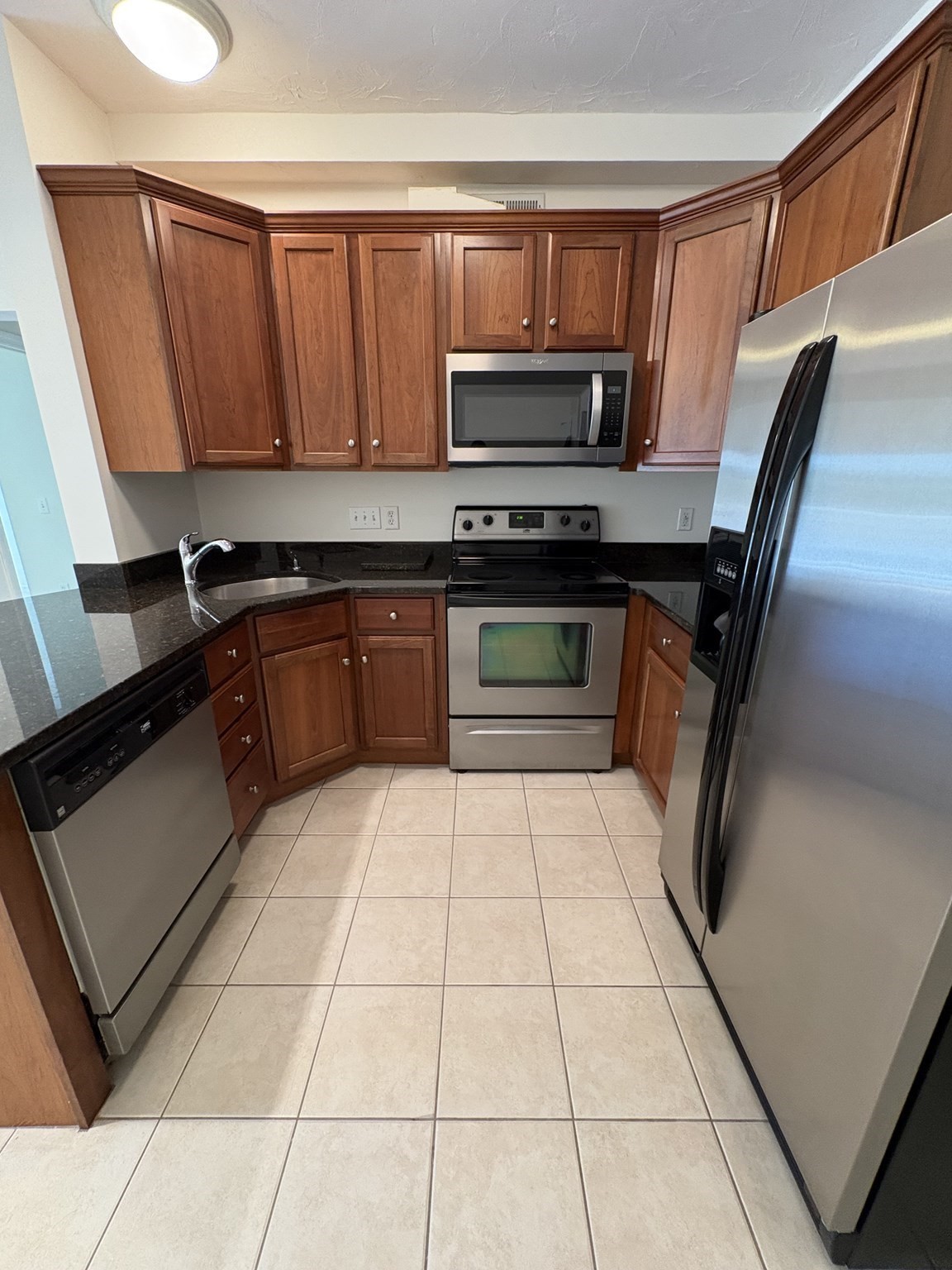50 Adams St # 109 Property Photo 3