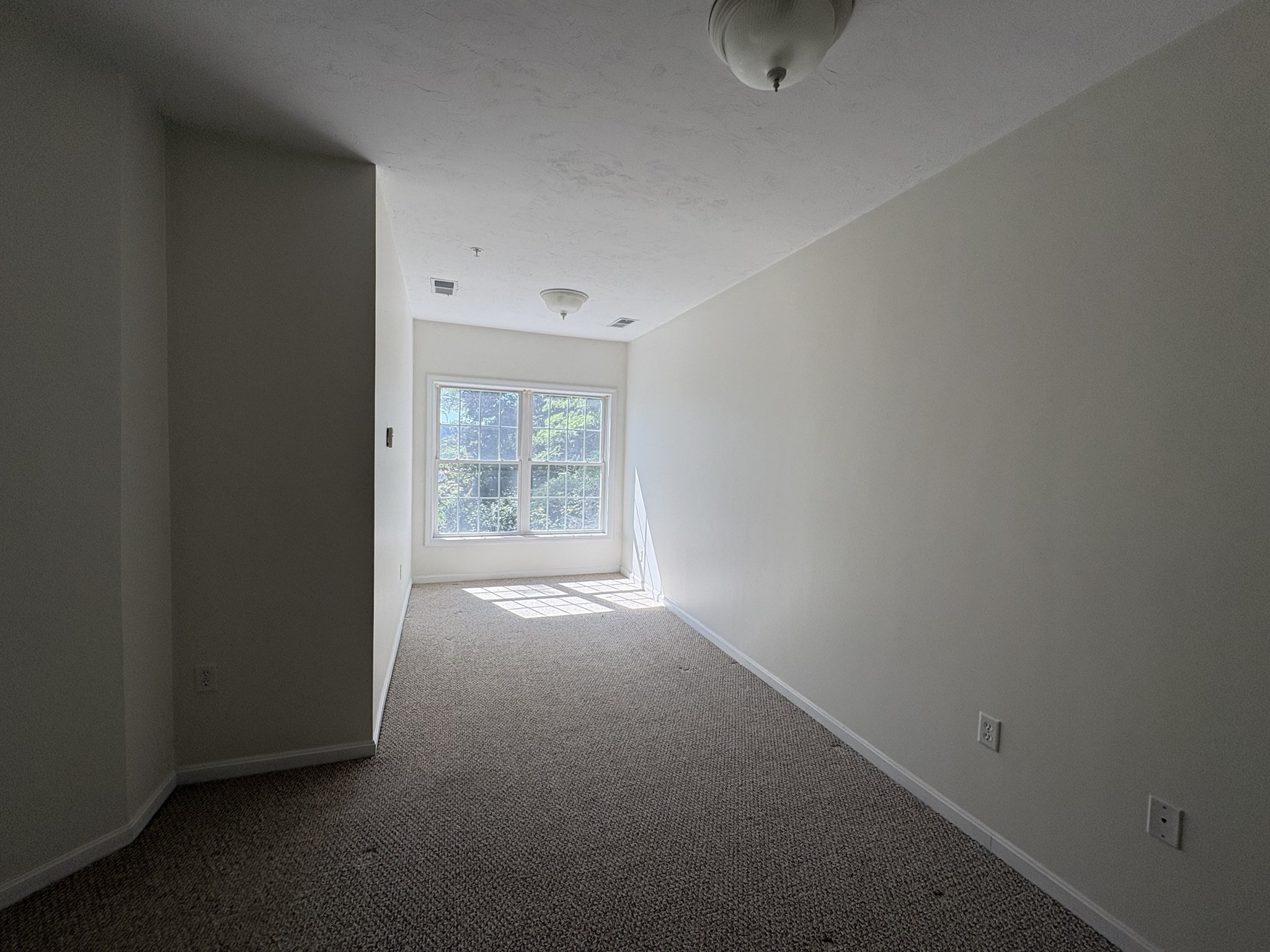 50 Adams St # 109 Property Photo 9