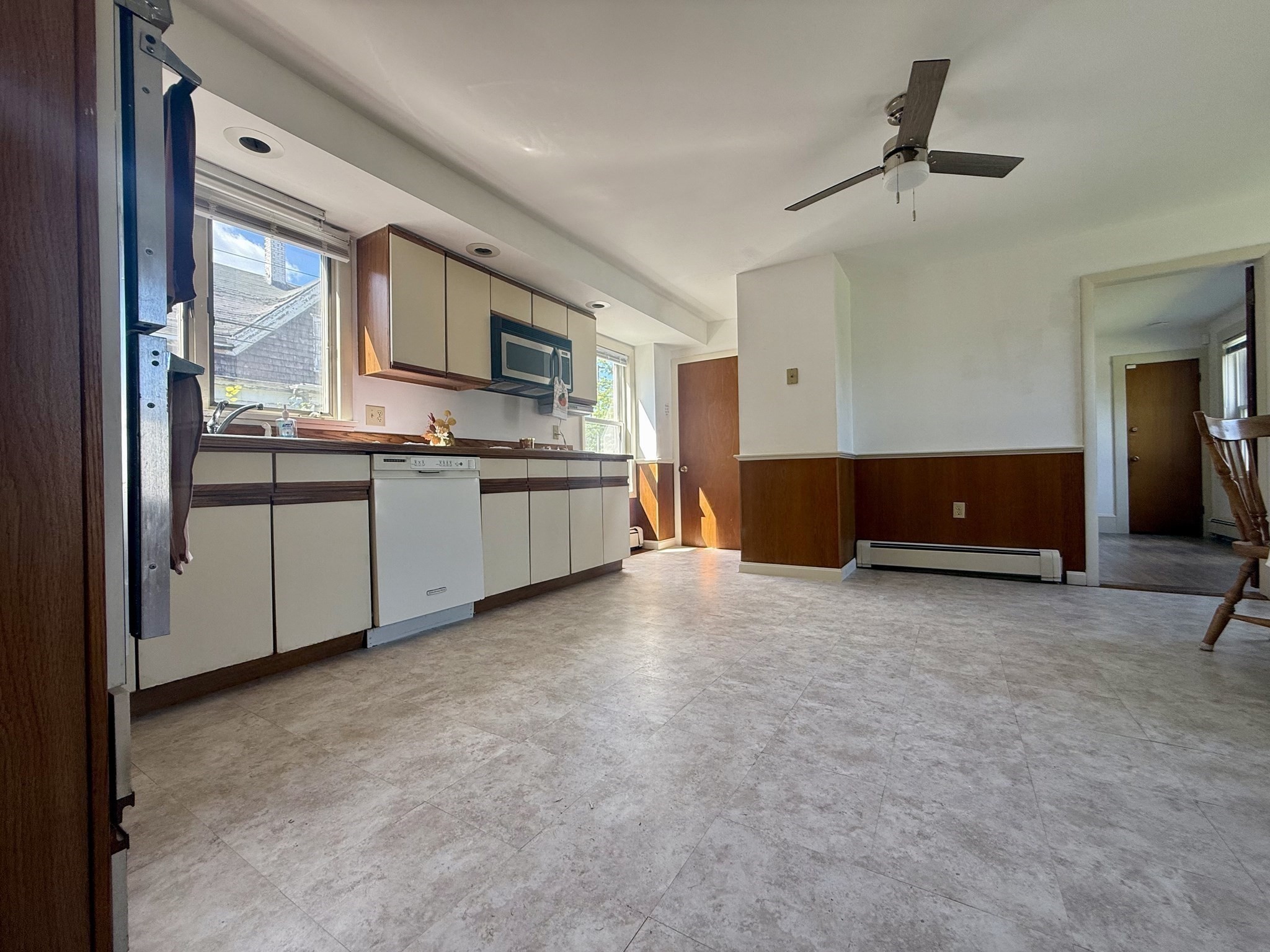 18 Ford St Property Photo 13