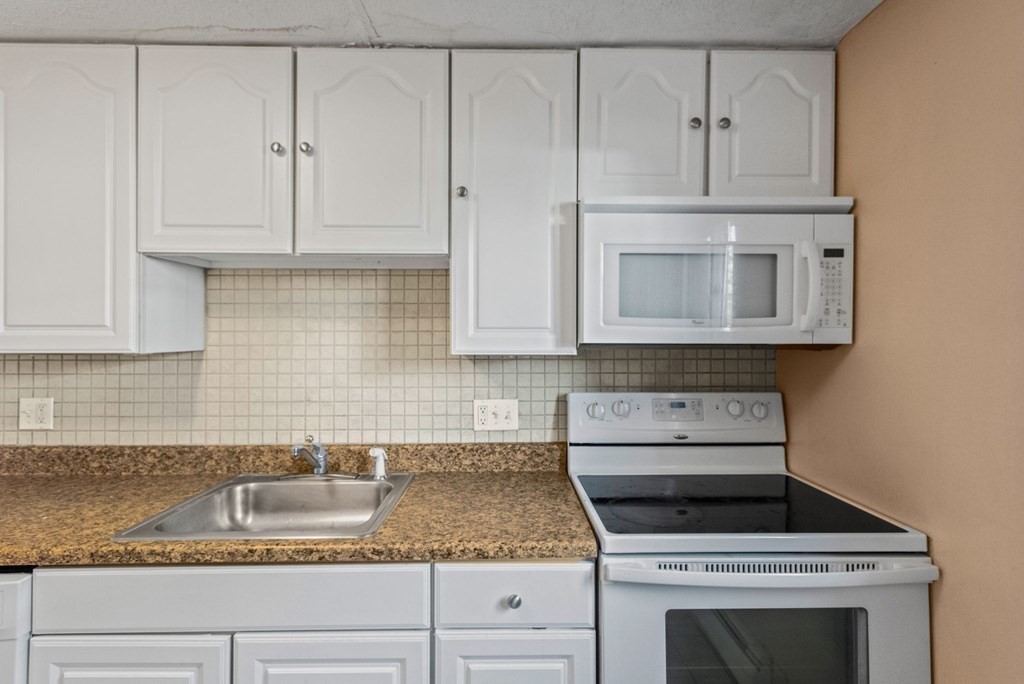 131 Creek St # 5 Property Photo 6