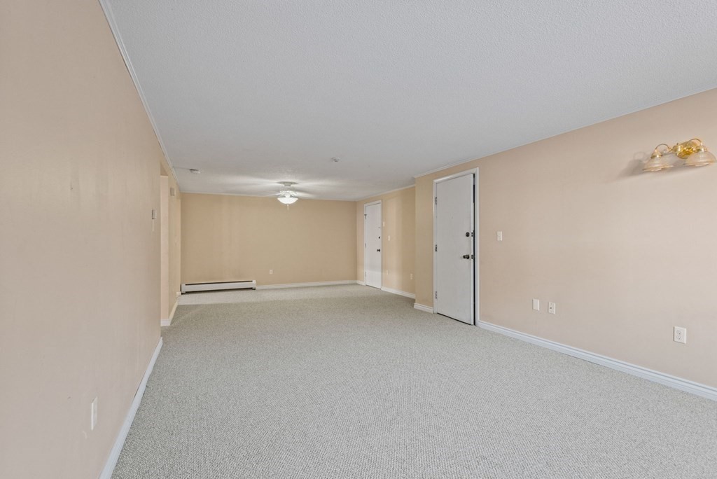 131 Creek St # 5 Property Photo 12