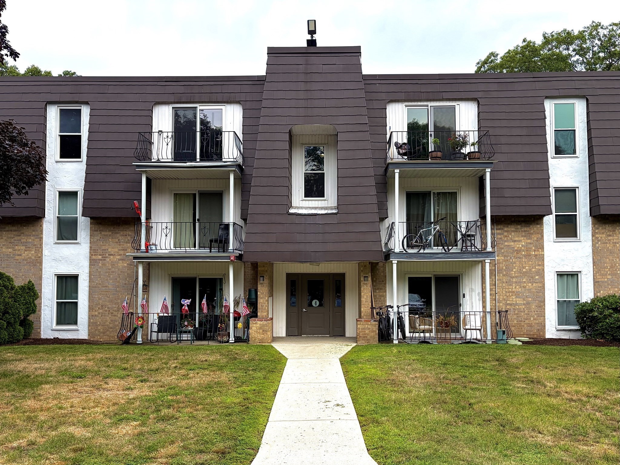 4 Kennedy Lane # 6 Property Photo 1