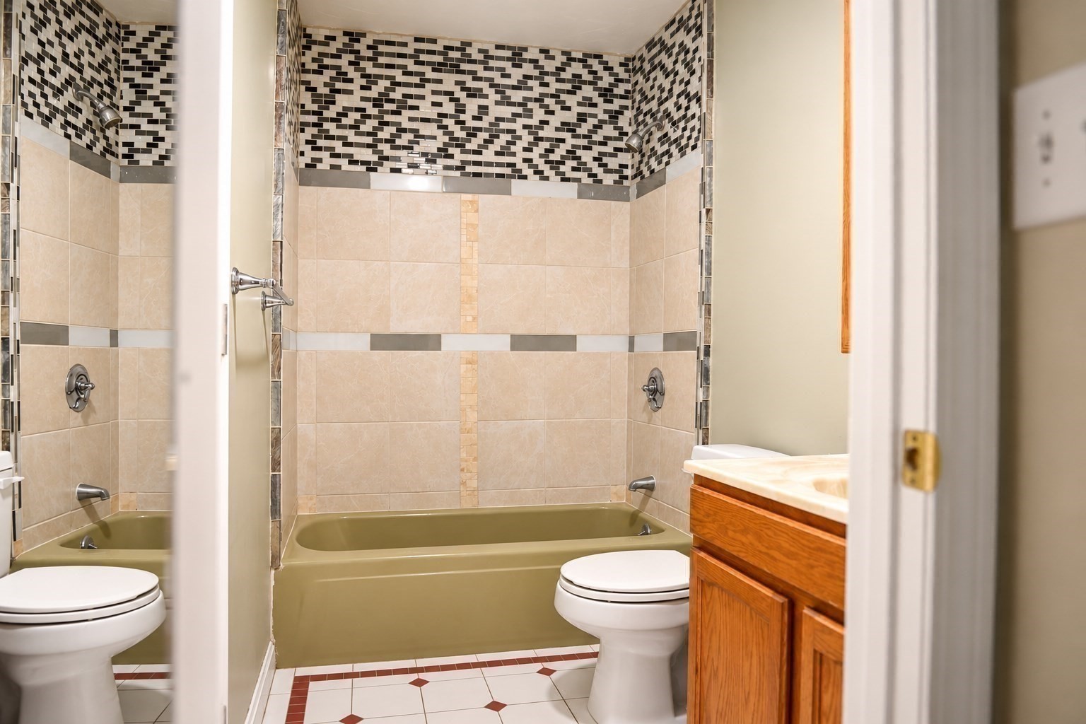 4 Kennedy Lane # 6 Property Photo 12