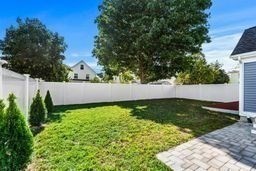 28 Fairview Ave Property Photo 3