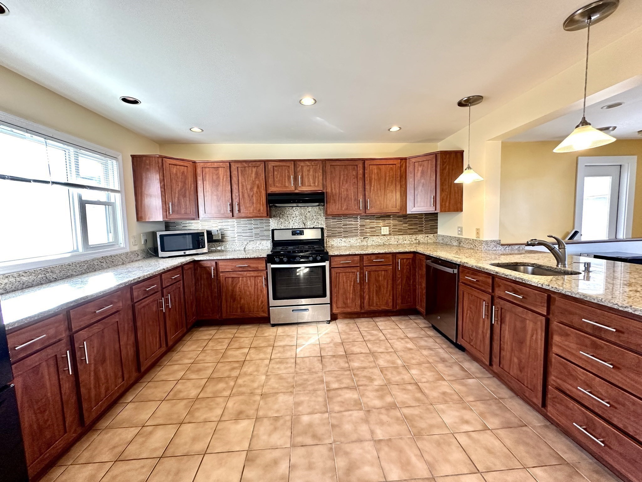 86 Palfrey Rd # 86 Property Photo 2