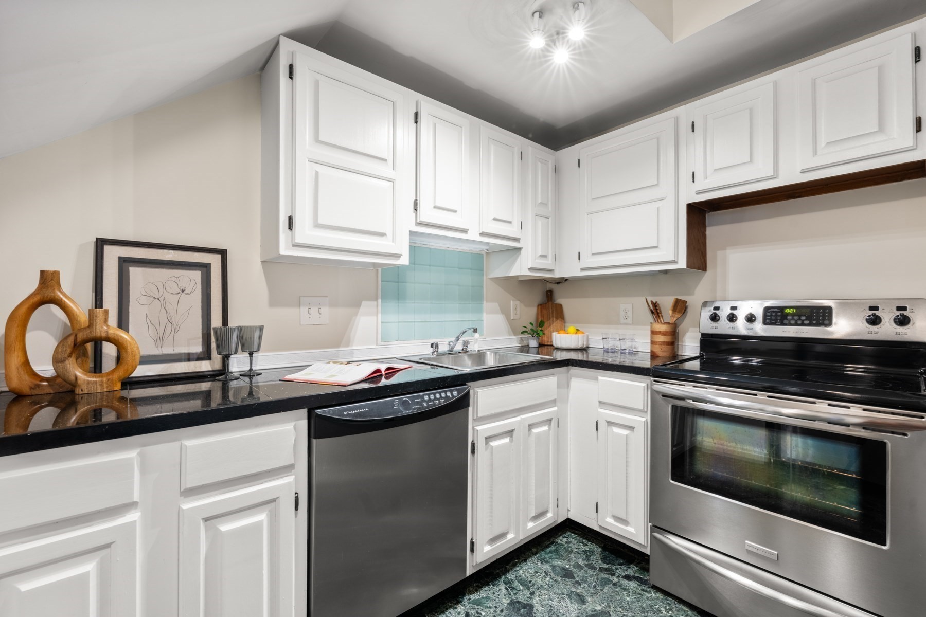 177 West Brookline Street # 2 Property Photo 7