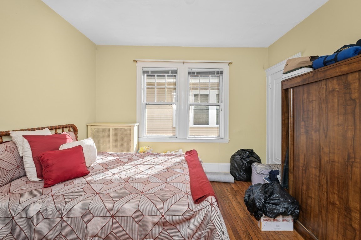6 West Selden # 2 Property Photo 18