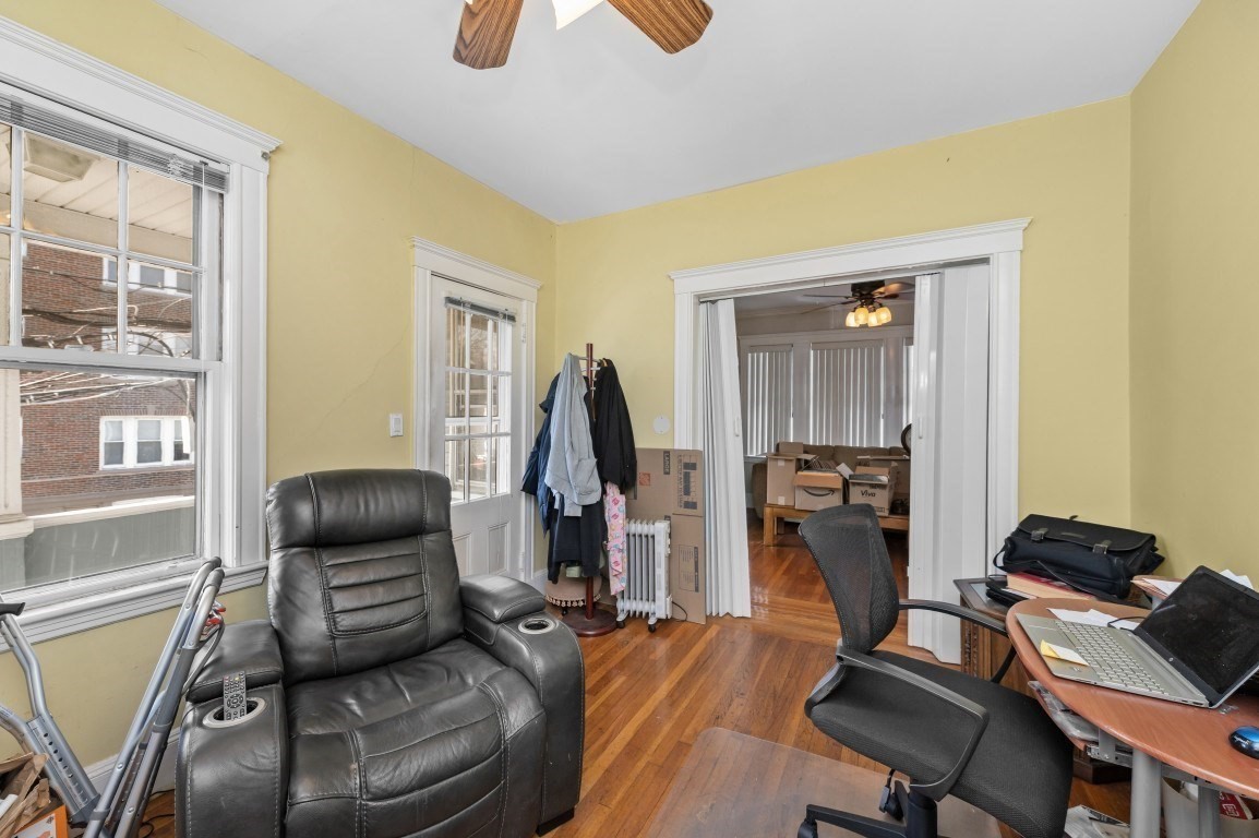 6 West Selden # 2 Property Photo 19