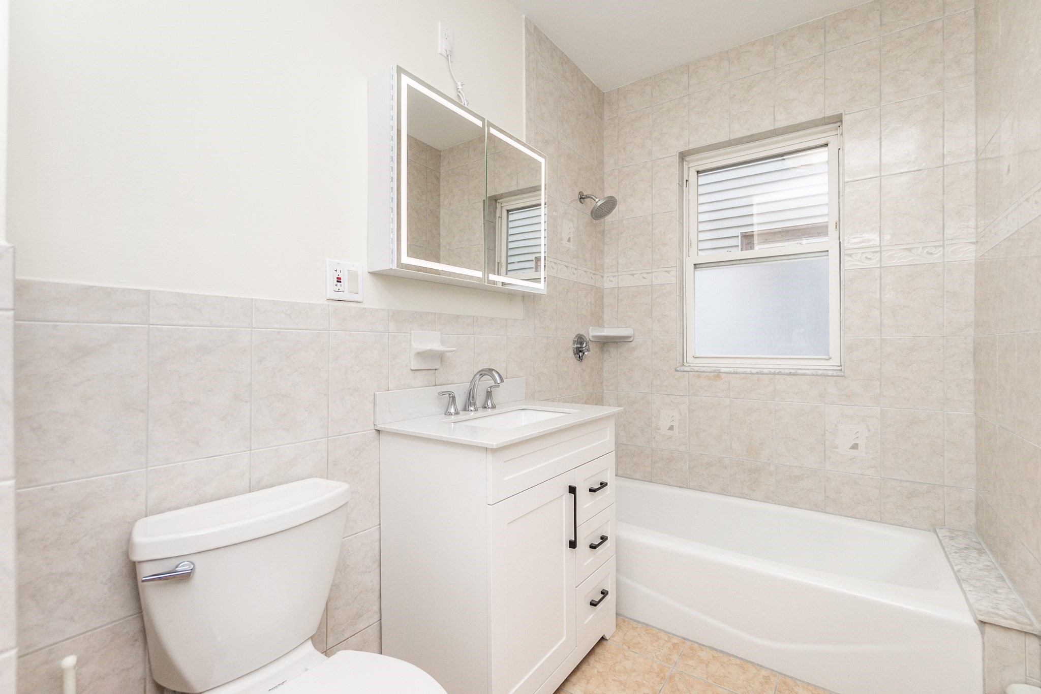 16 Taft St # 2 Property Photo 8