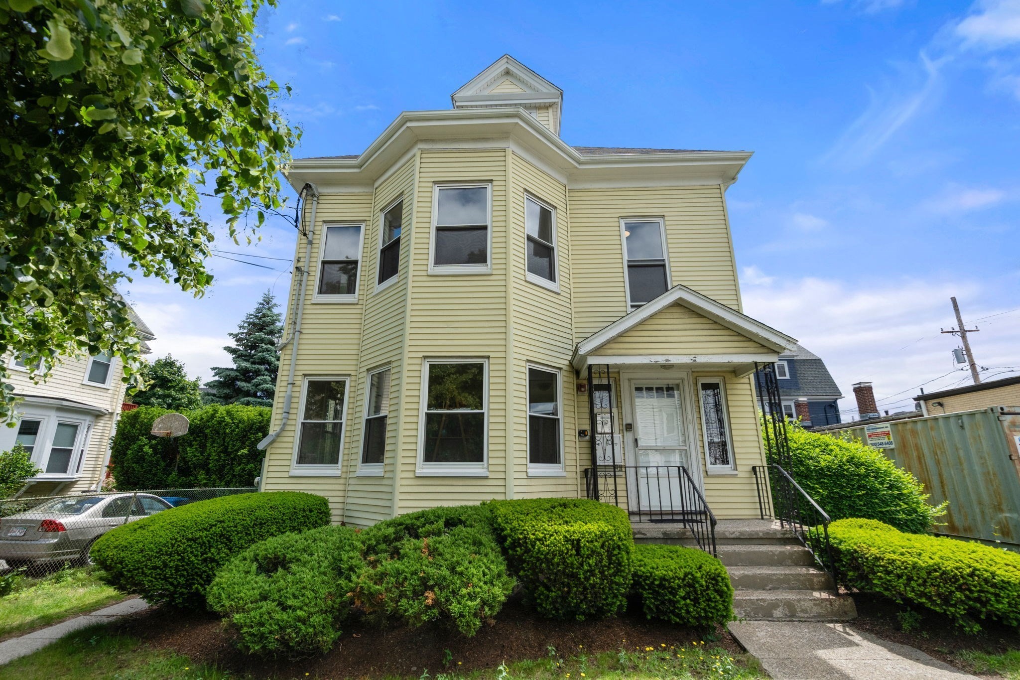 5 Marlboro St Property Photo 1