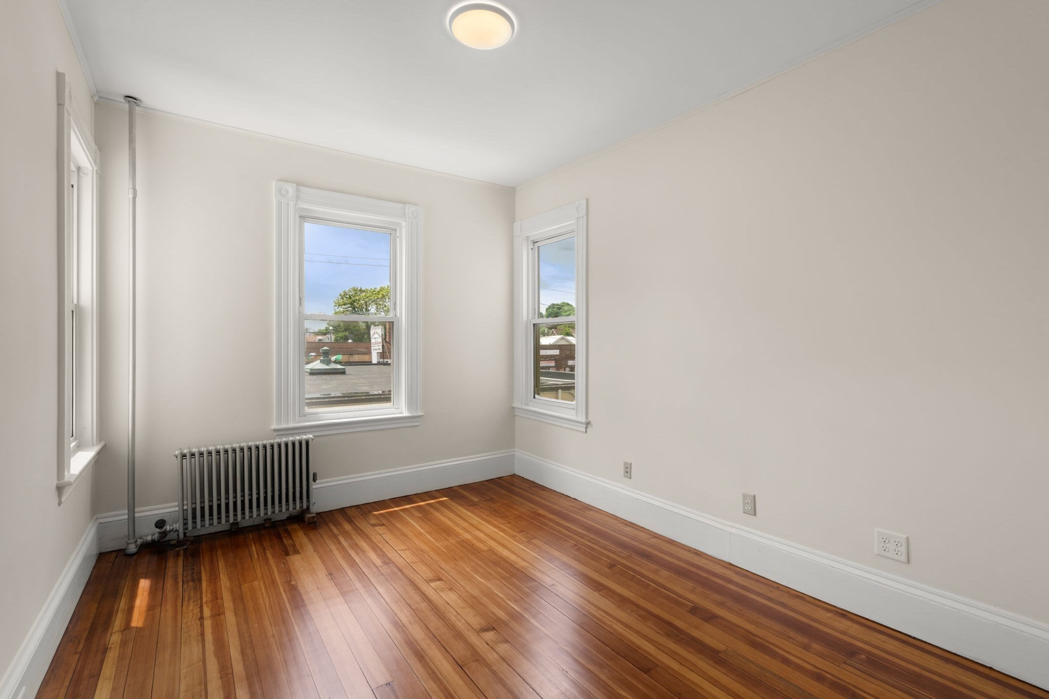 5 Marlboro St Property Photo 19