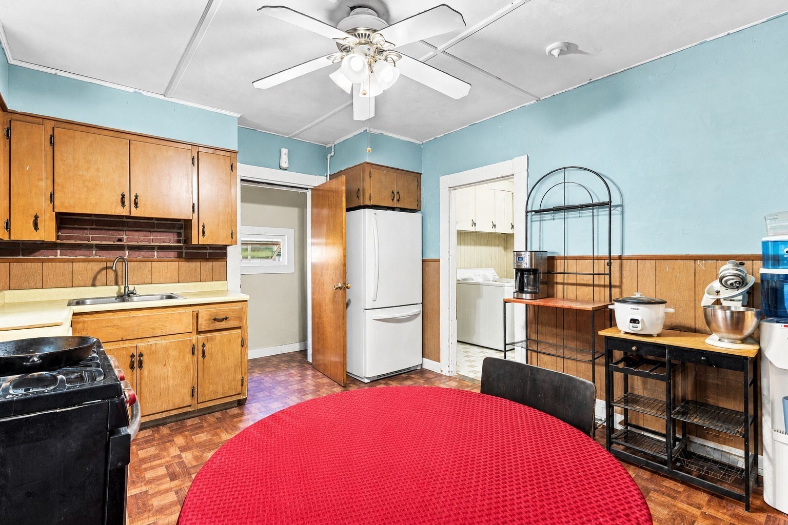 257 Austin St Property Photo 8