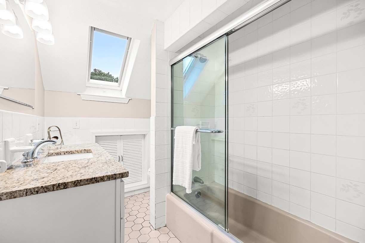 4 Churchill Road Property Photo 34