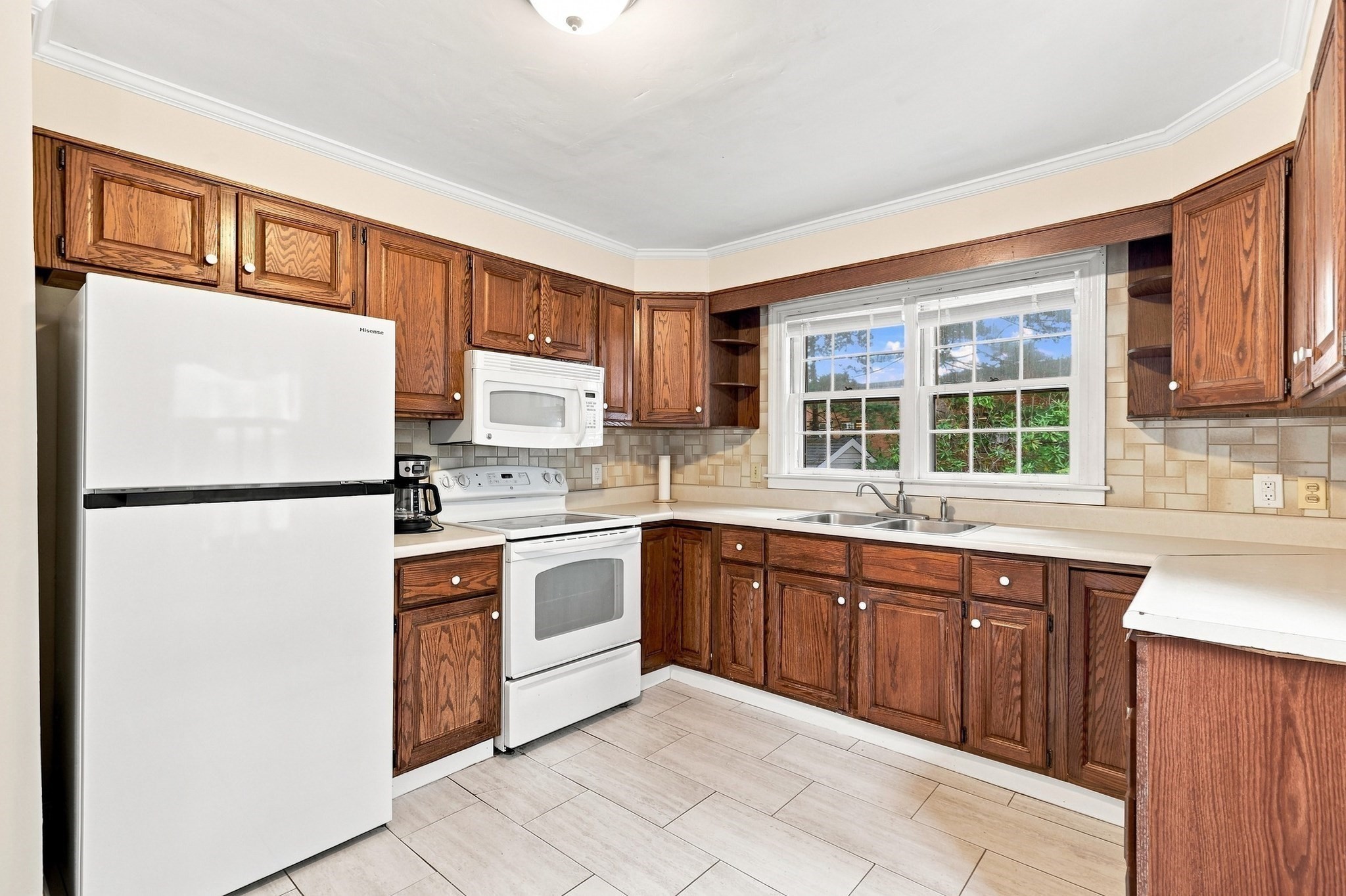 37 Highland Avenue Property Photo 9