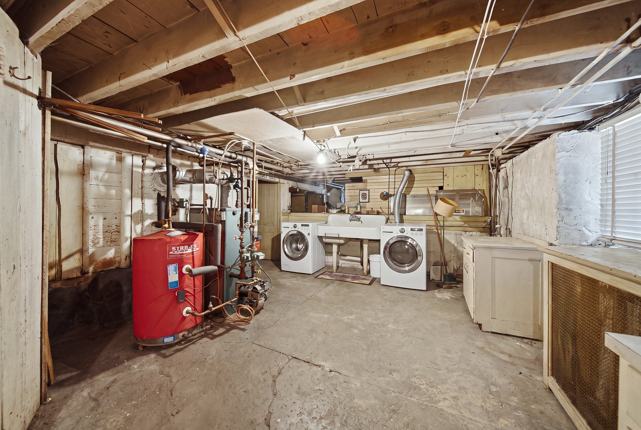 227 Fulton St Property Photo 18