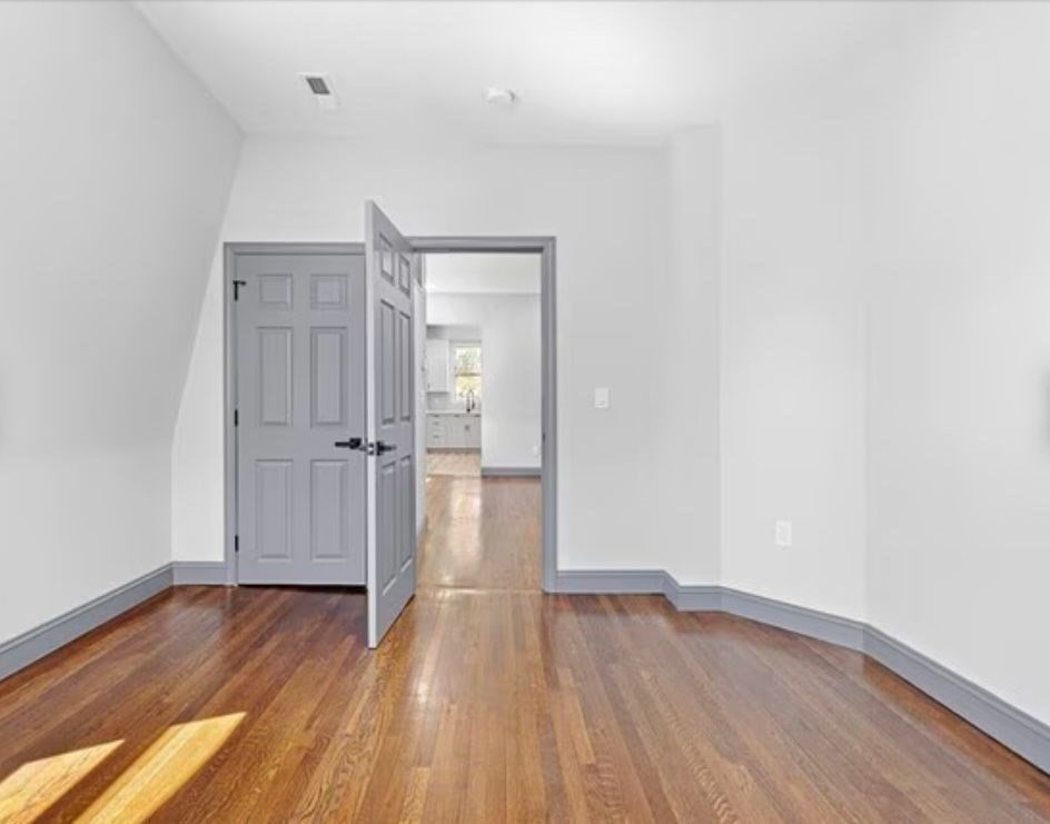 21 Valley Ave # 2 Property Photo 6