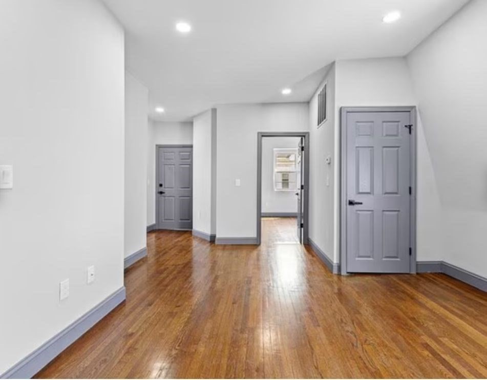 21 Valley Ave # 2 Property Photo 11