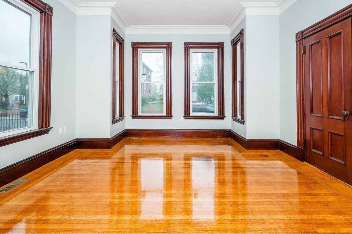 52 Hartford St Property Photo 8