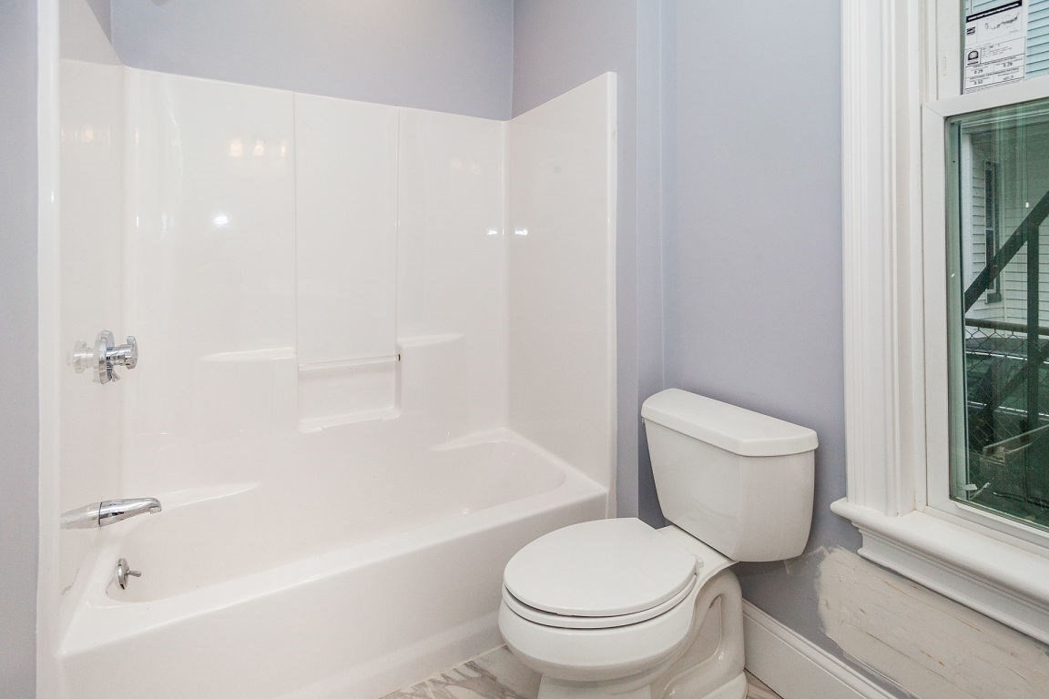 52 Hartford St Property Photo 12