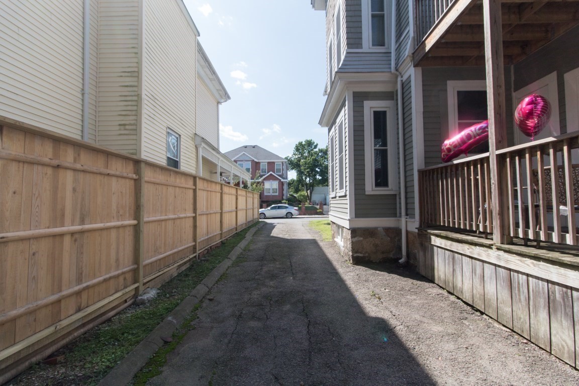 52 Hartford St Property Photo 33