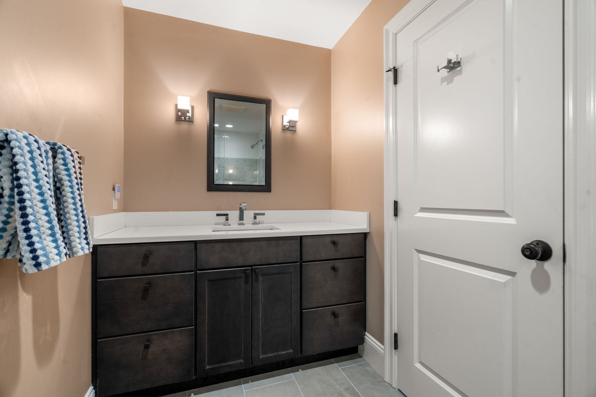 25 Arch St Property Photo 18