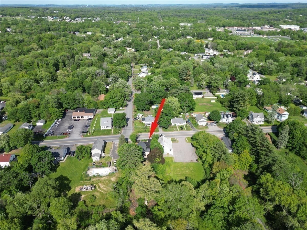 1544 Bridge St. Property Photo 4