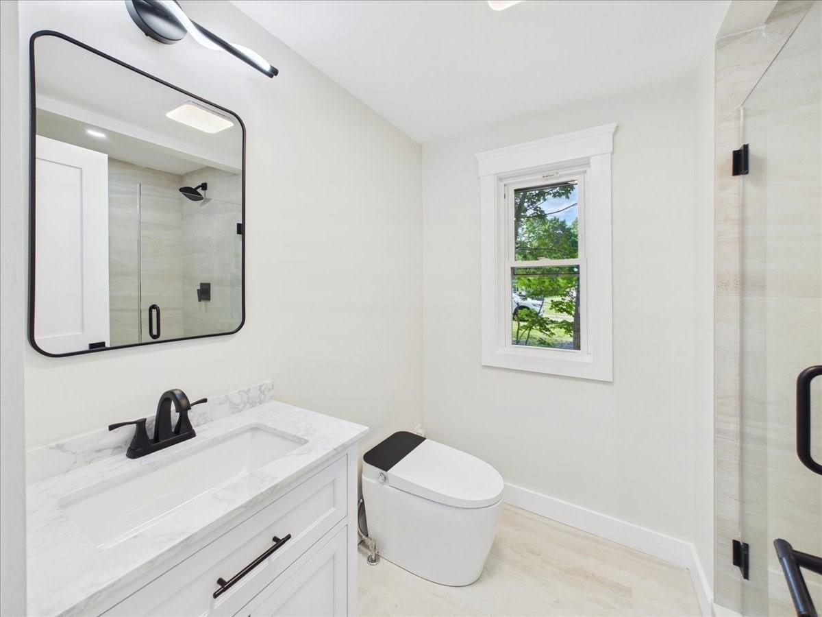 1544 Bridge St. Property Photo 17