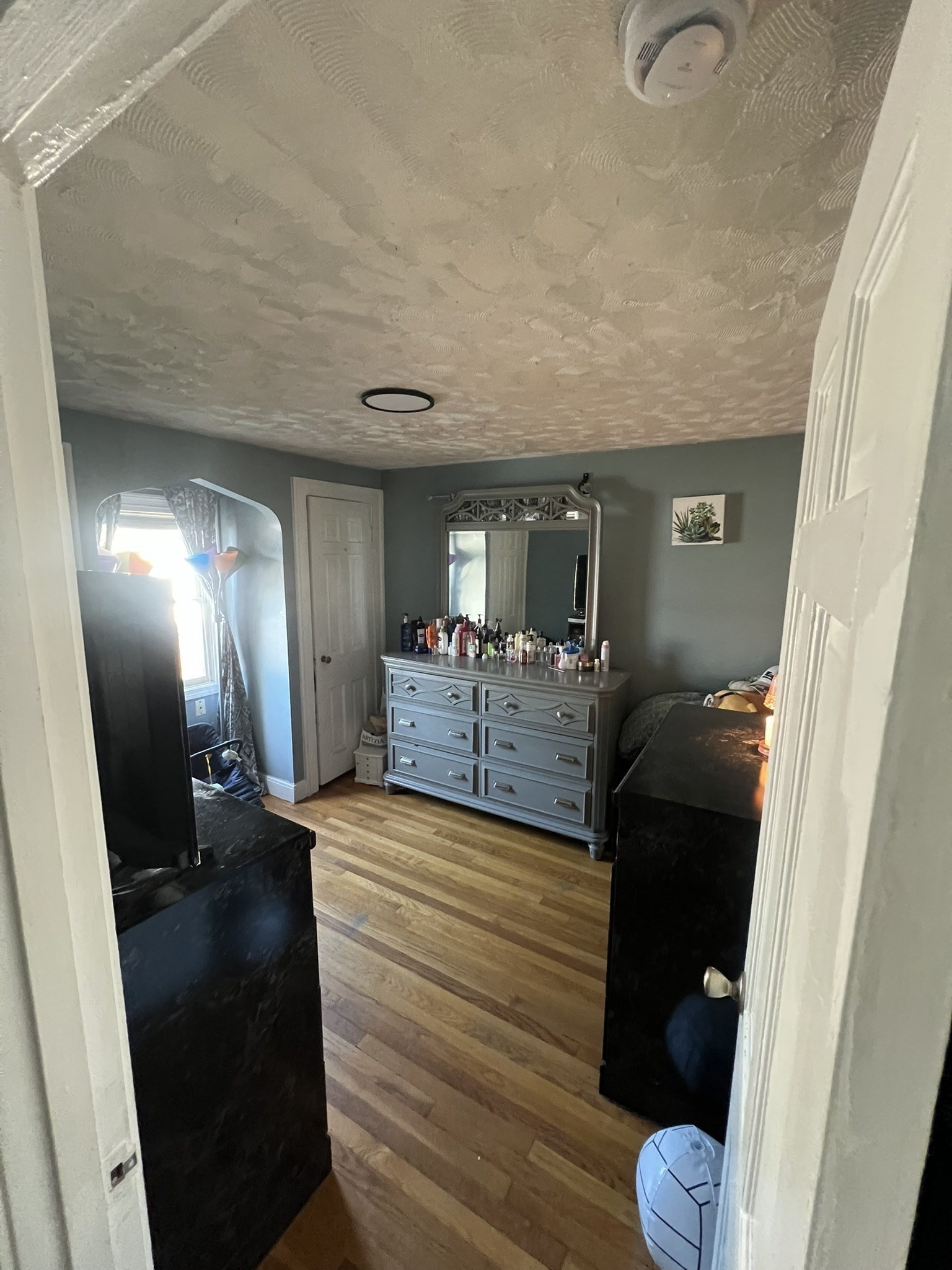 91 Grove Street Property Photo 4