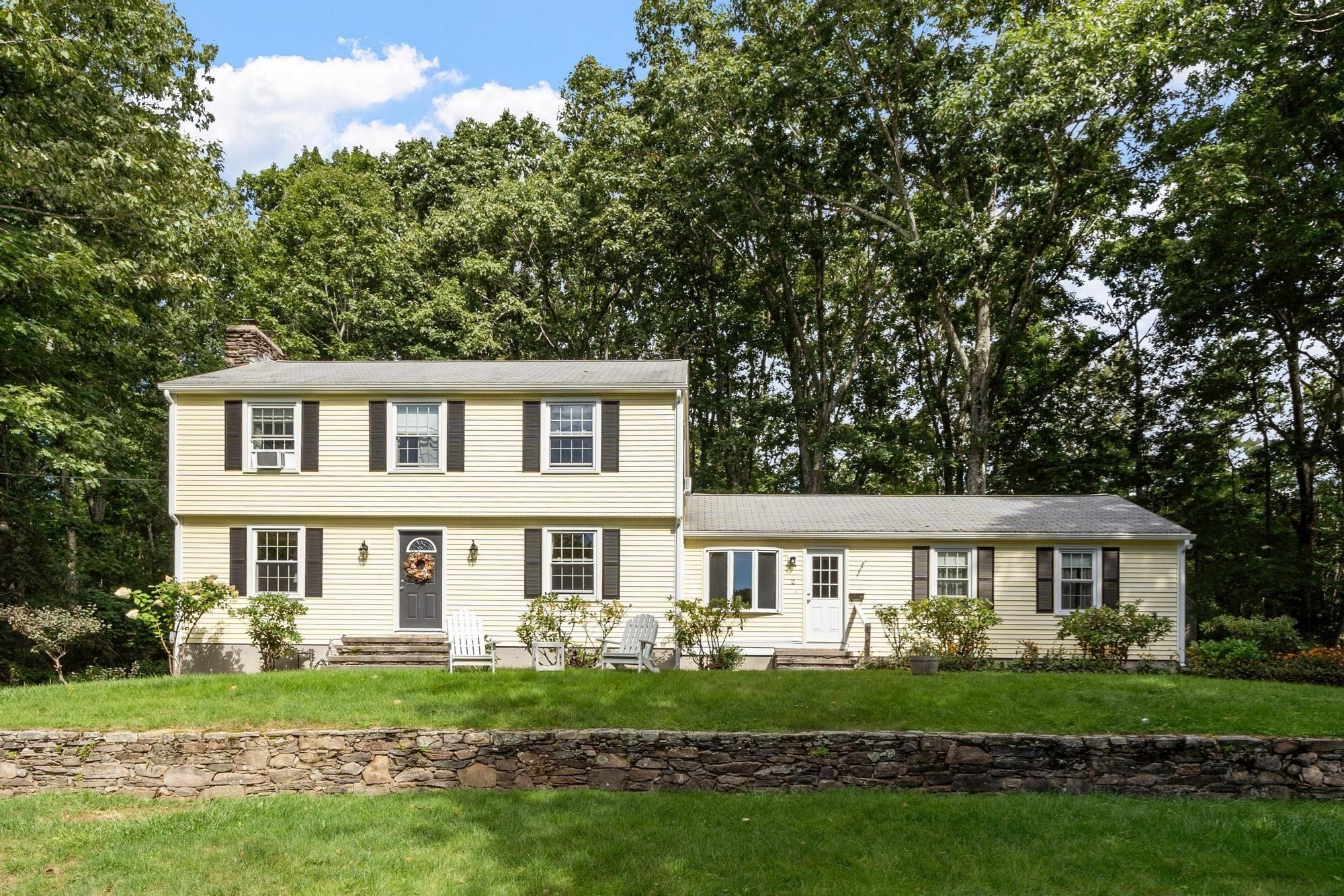 2 Nipmuc Rd Property Photo 2