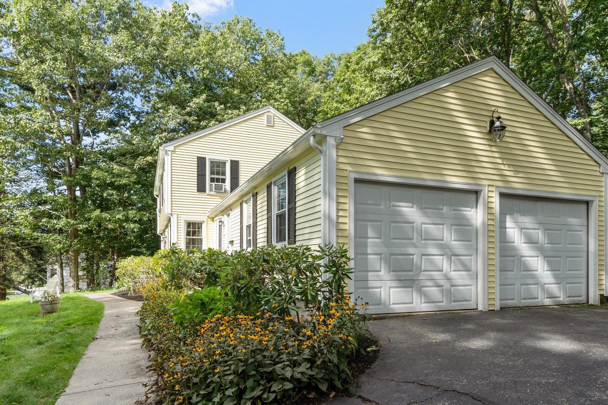 2 Nipmuc Rd Property Photo 3