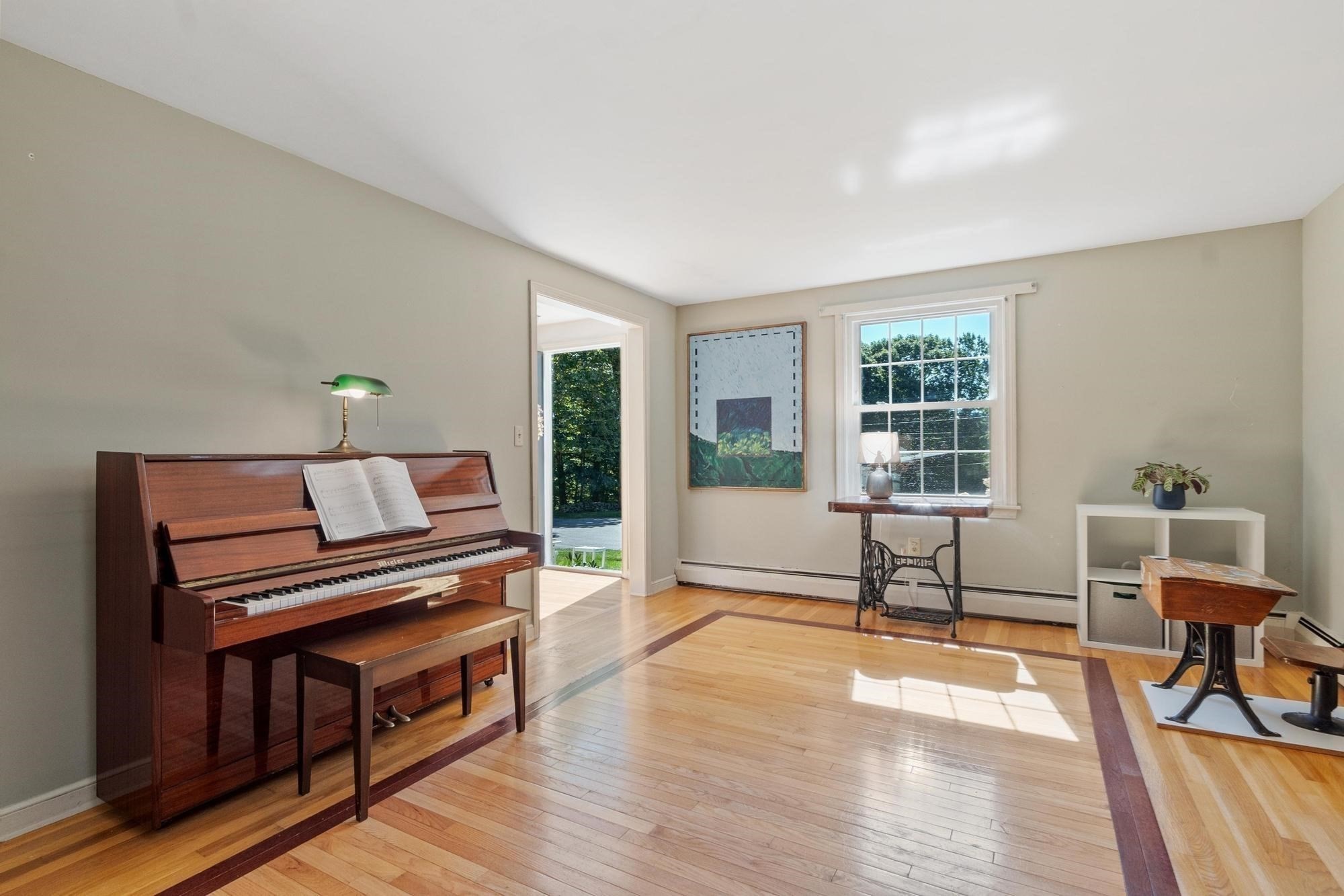 2 Nipmuc Rd Property Photo 18