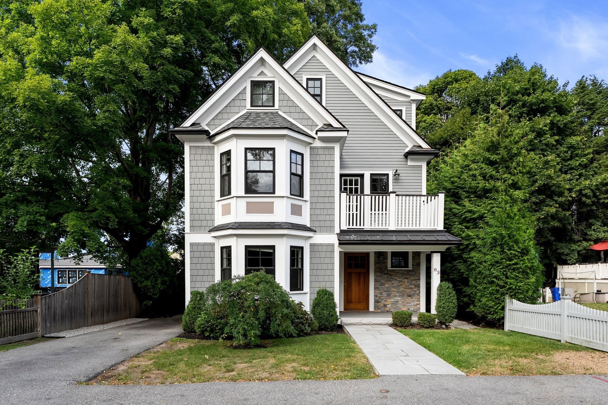 83 Irving Street Property Photo 1