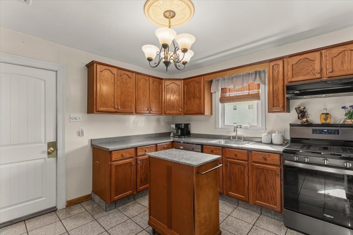 47 Bush Street Property Photo 5