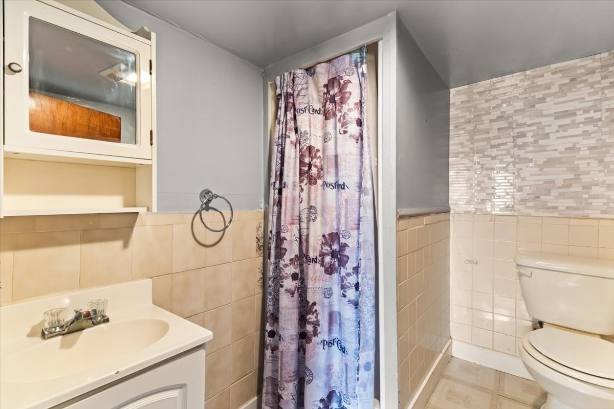 47 Bush Street Property Photo 36