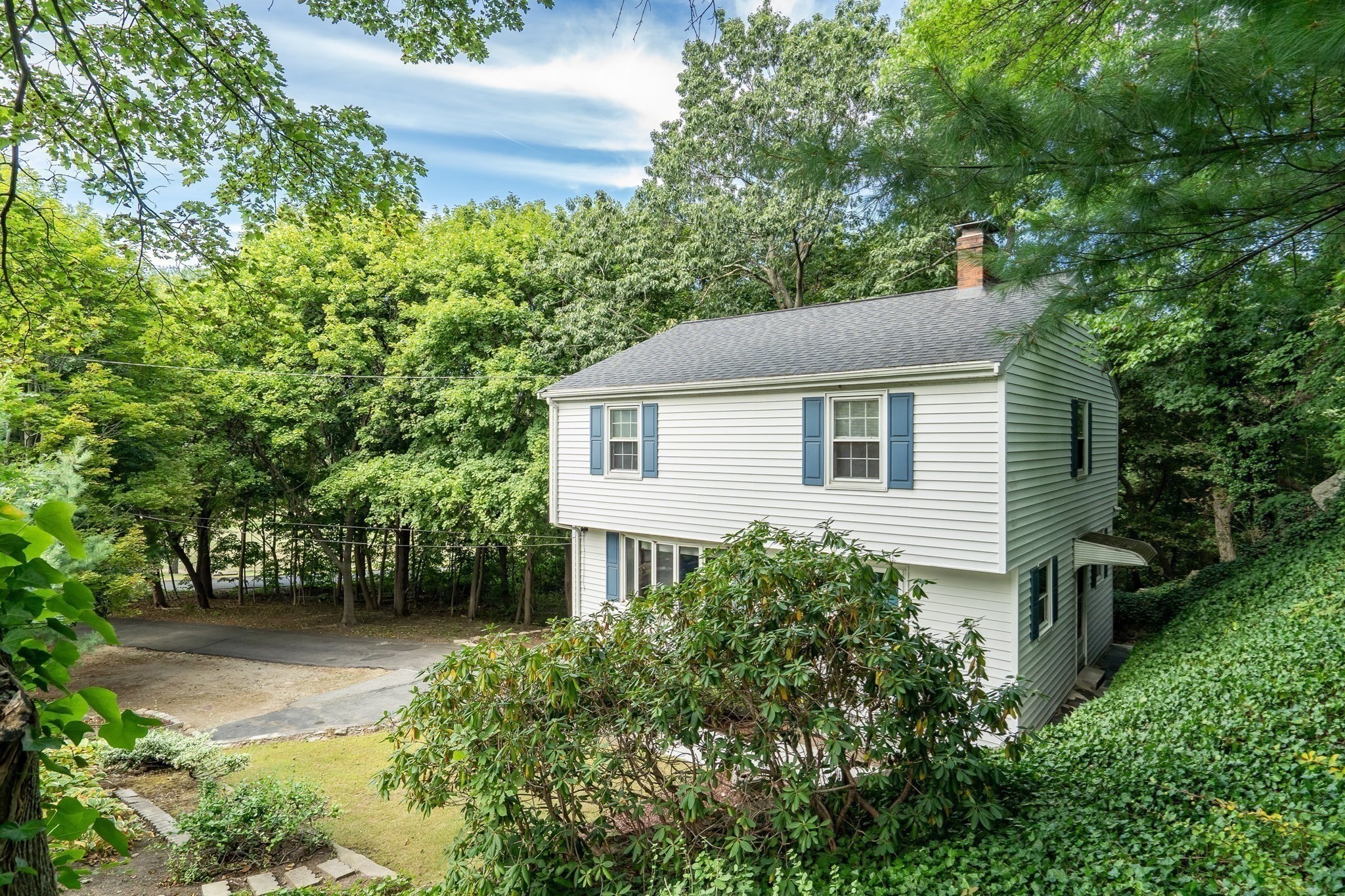 6 Longhill Road Property Photo 2