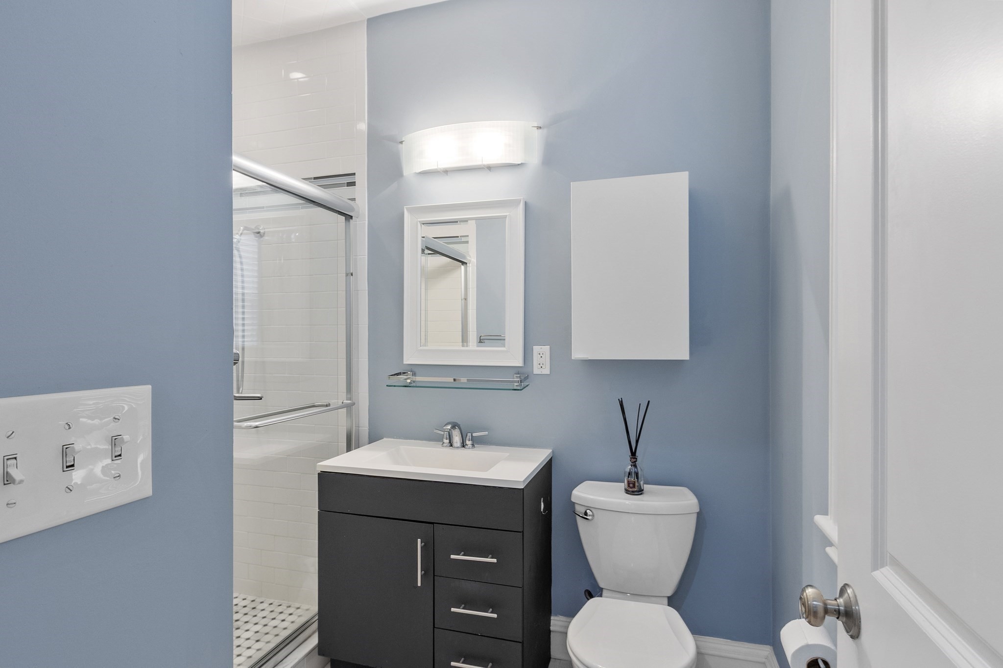 15 Howell St # 3 Property Photo 16