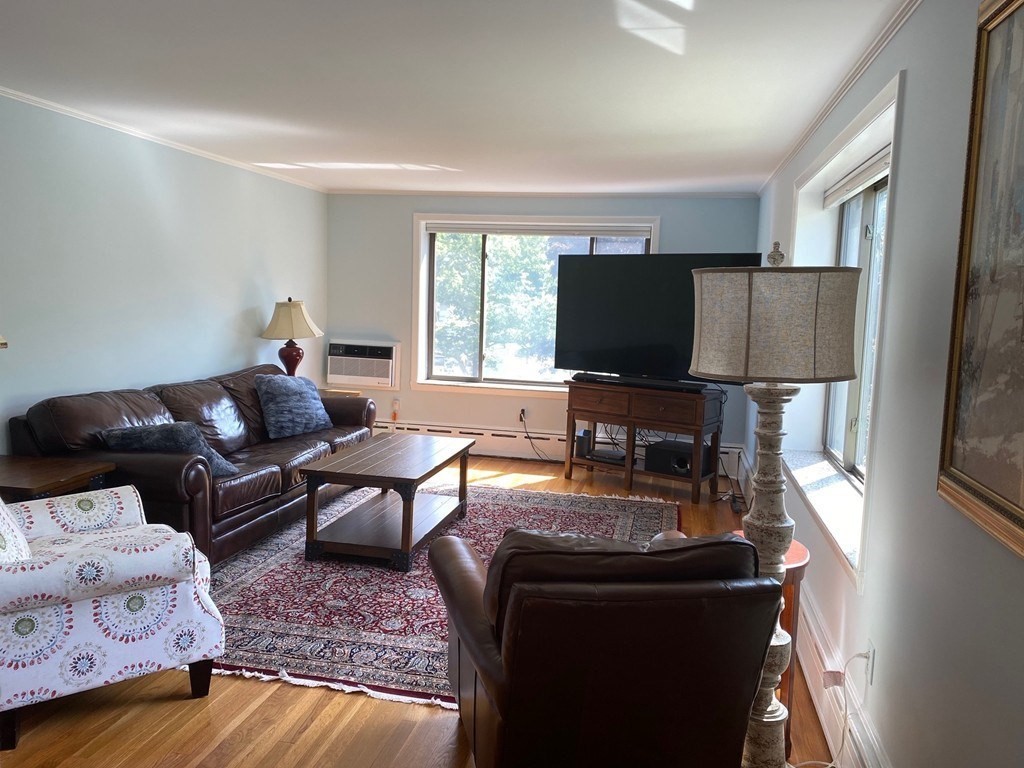 128 Pleasant St # 201 Property Photo 6