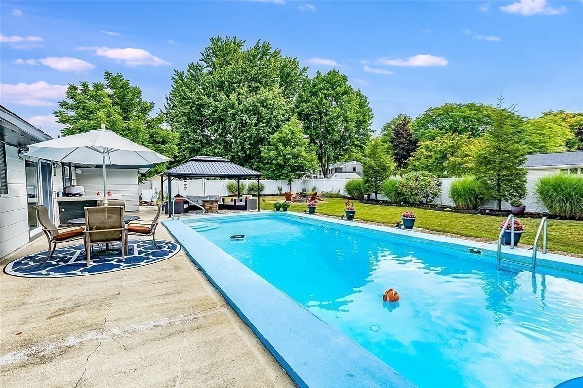 9 Algonquin Road Property Photo 31