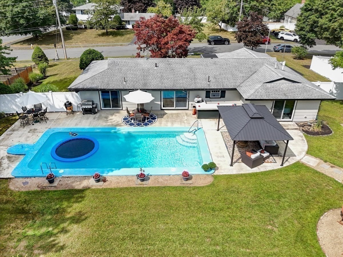9 Algonquin Road Property Photo 34