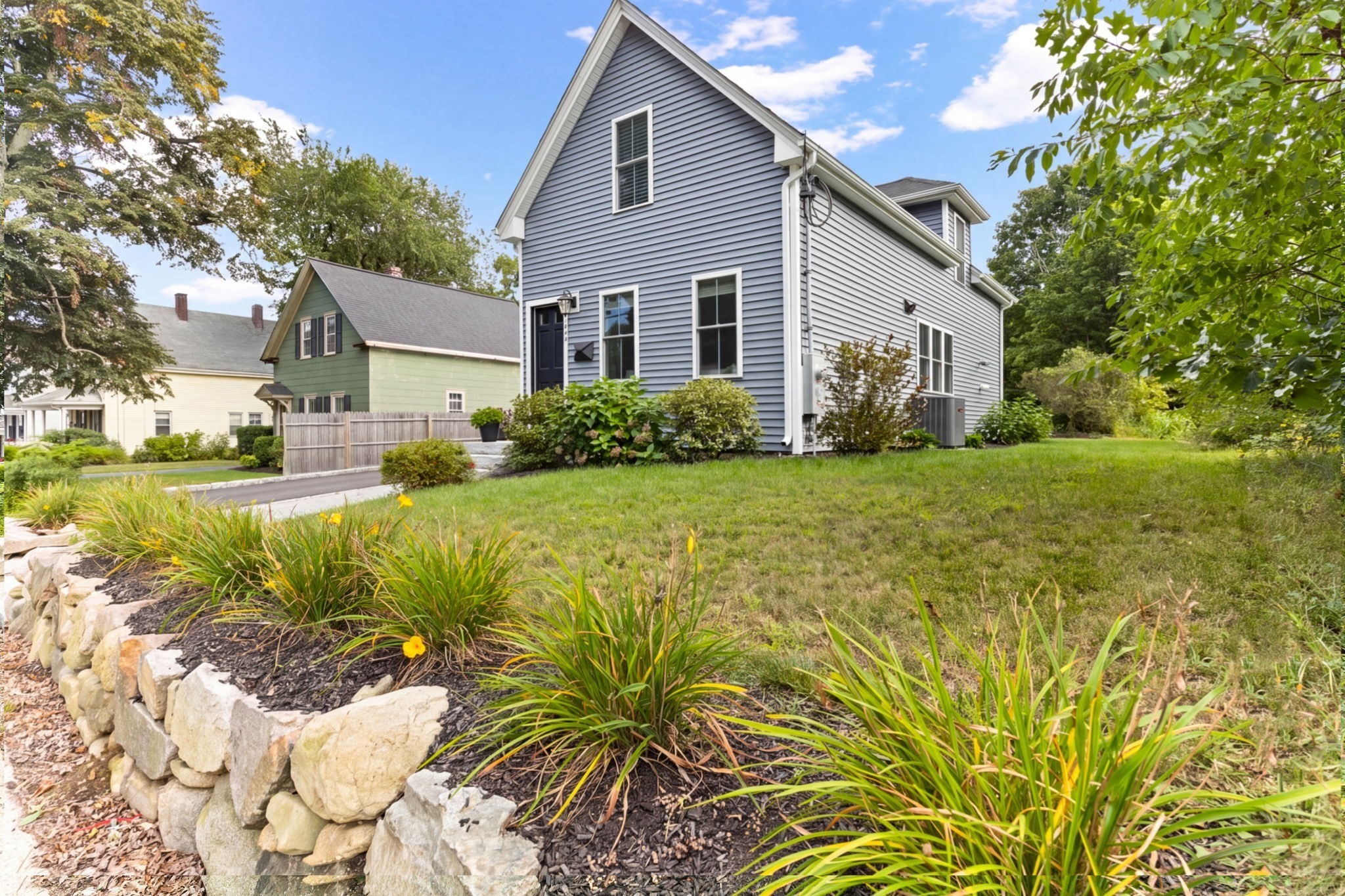 52 Lincoln Street Property Photo 4