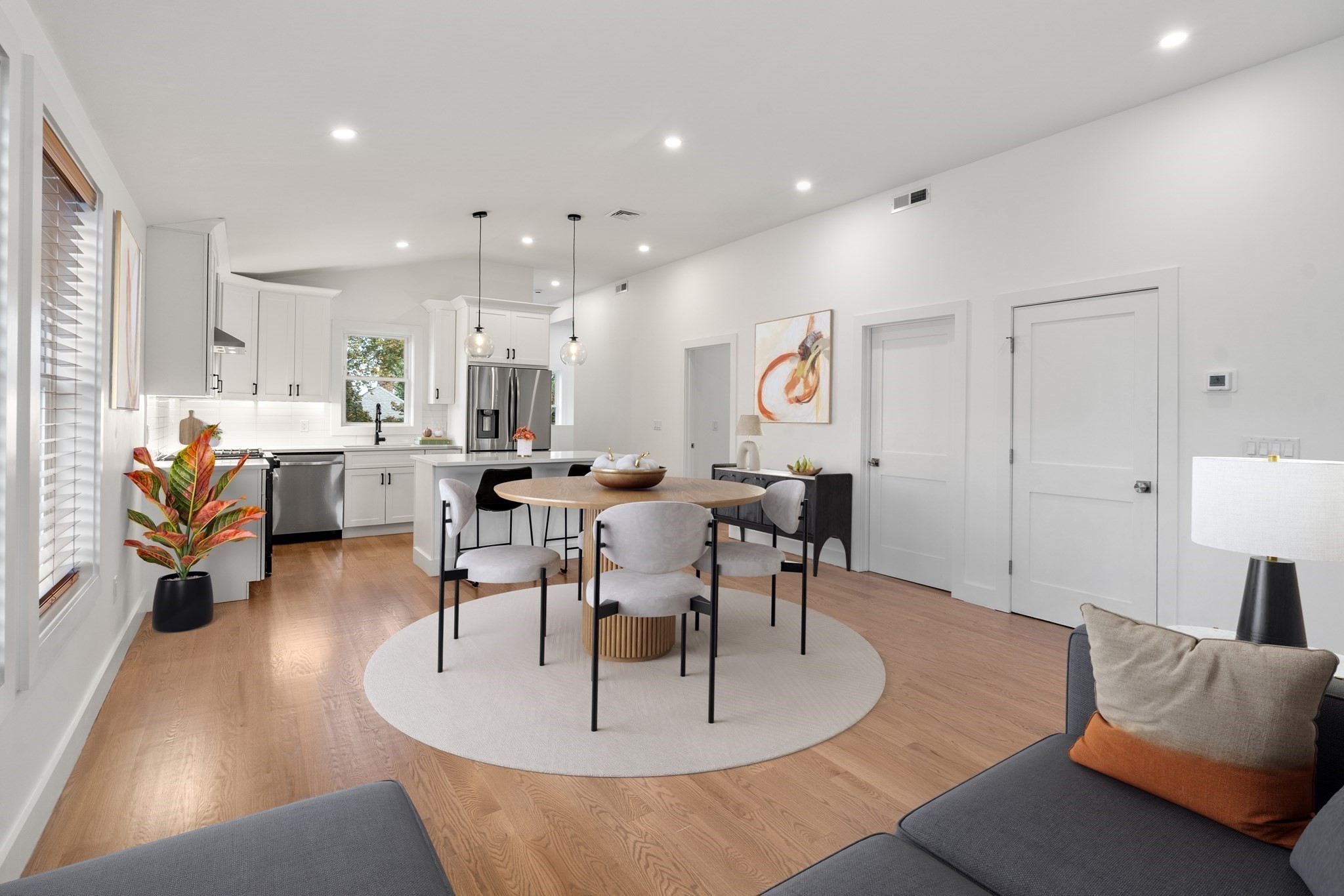 43-45 Wellington St # 3