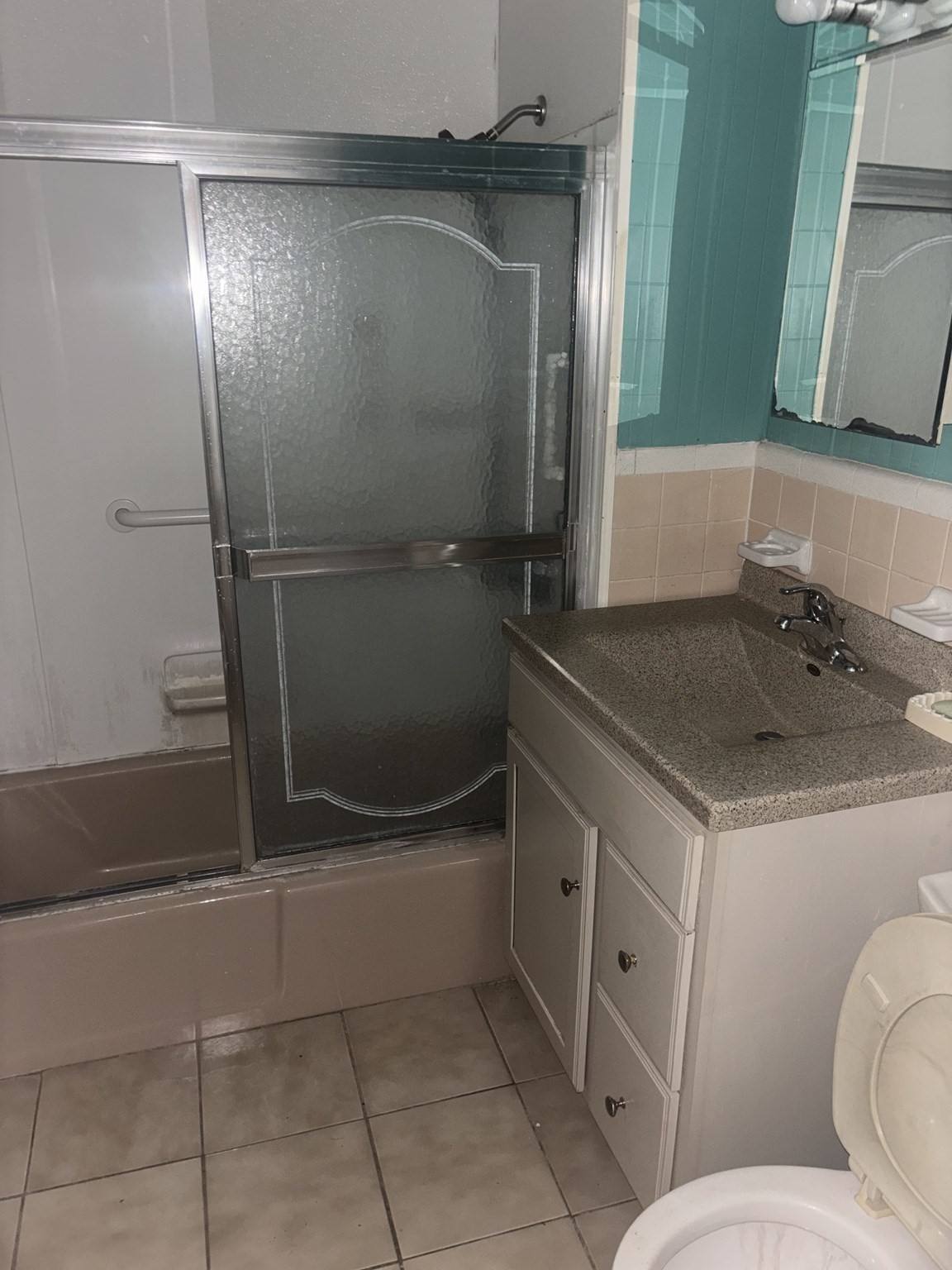 48 Gertrude Ave Property Photo 7