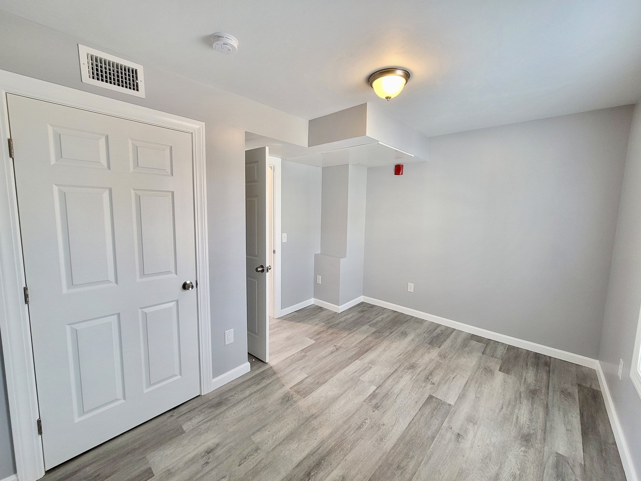 527 Charles St # 2 Property Photo 3
