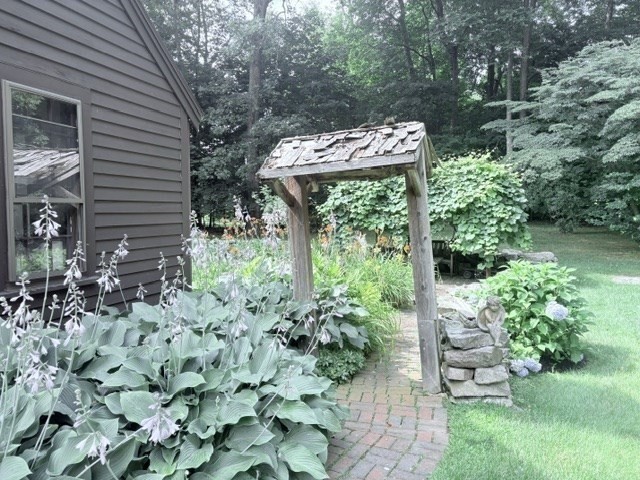 6 Greentree Lane Property Photo 6