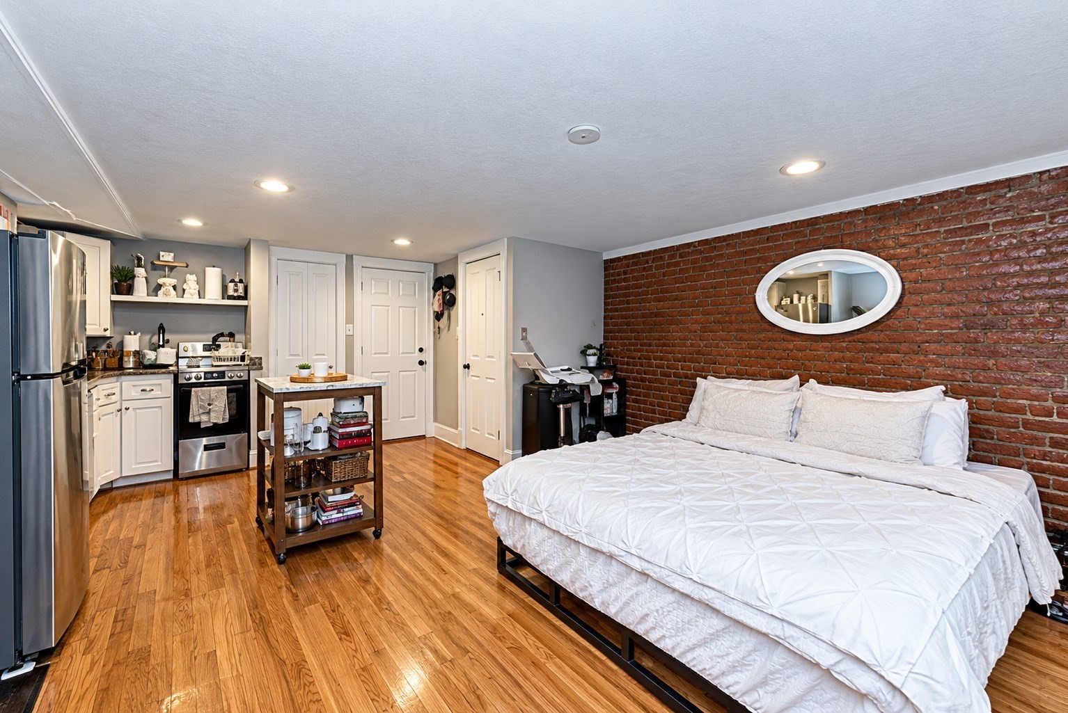 50 Montgomery St # 1 Property Photo 2