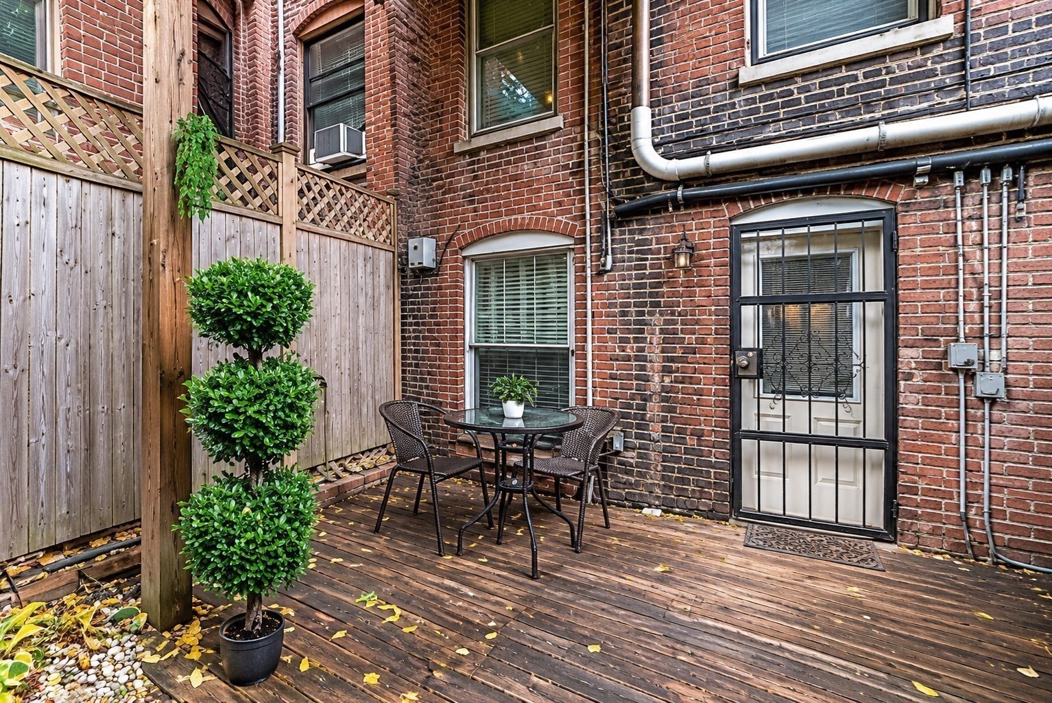 50 Montgomery St # 1 Property Photo 13