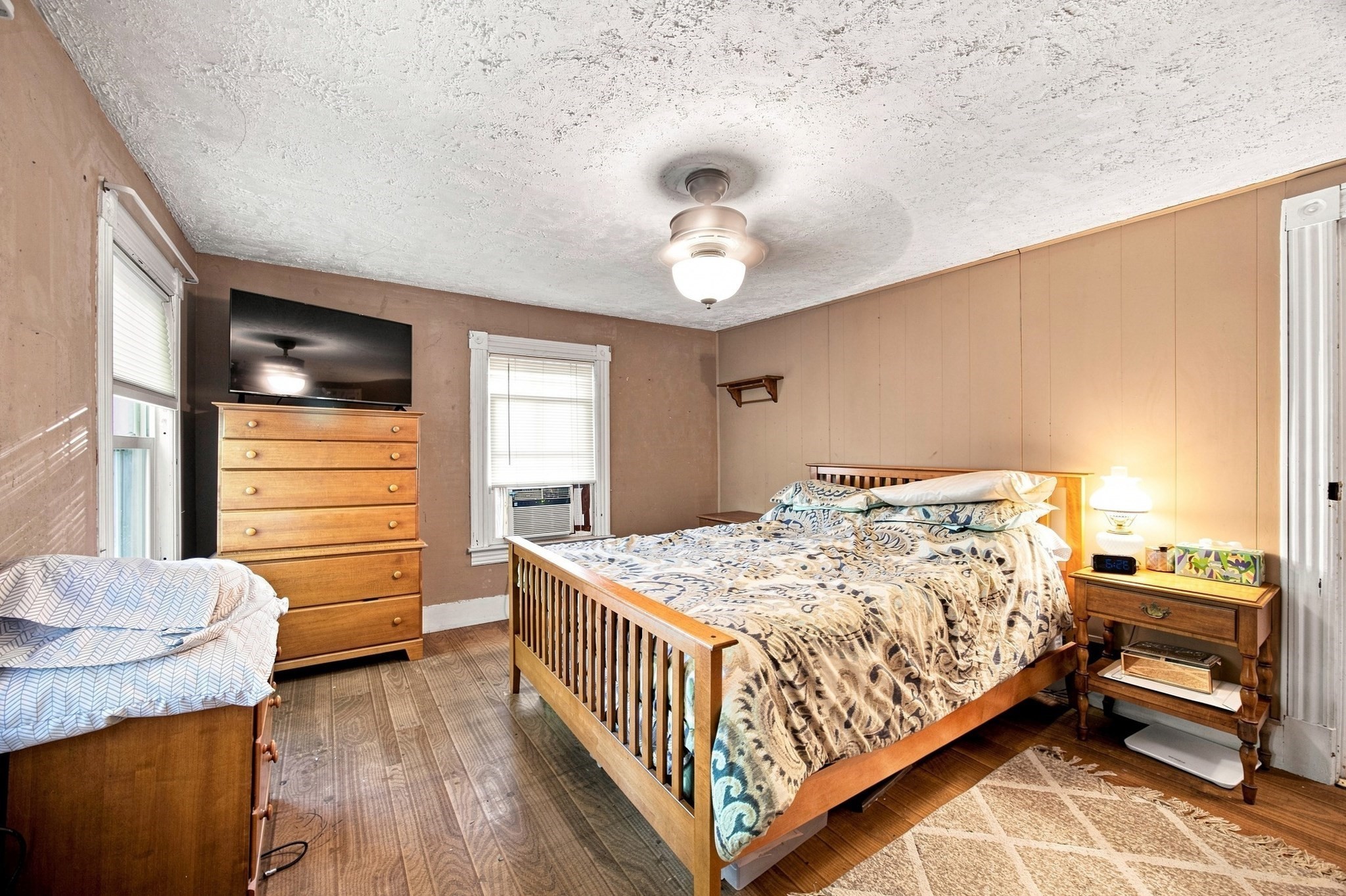 16 Otis St Property Photo 12