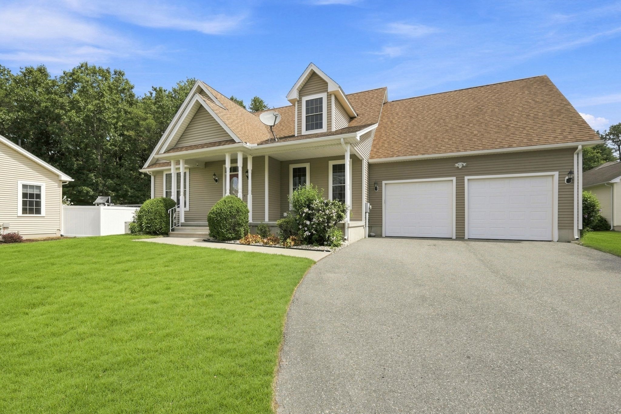 33 Caddyshack Dr Property Photo 2